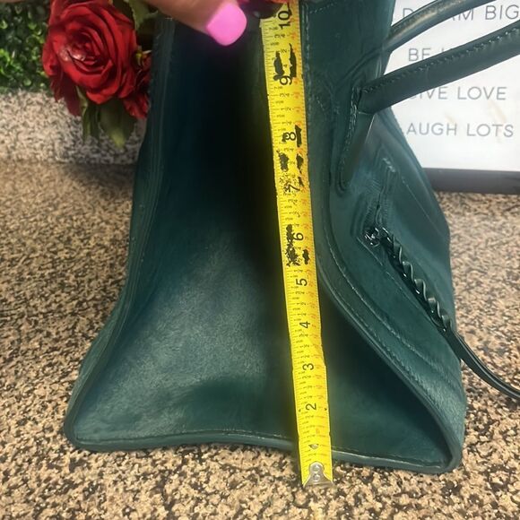 Ladies AUTHENTIC CELINE BAG - Picture 4 of 11